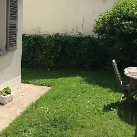 Paris Campagne Casa de Férias *
